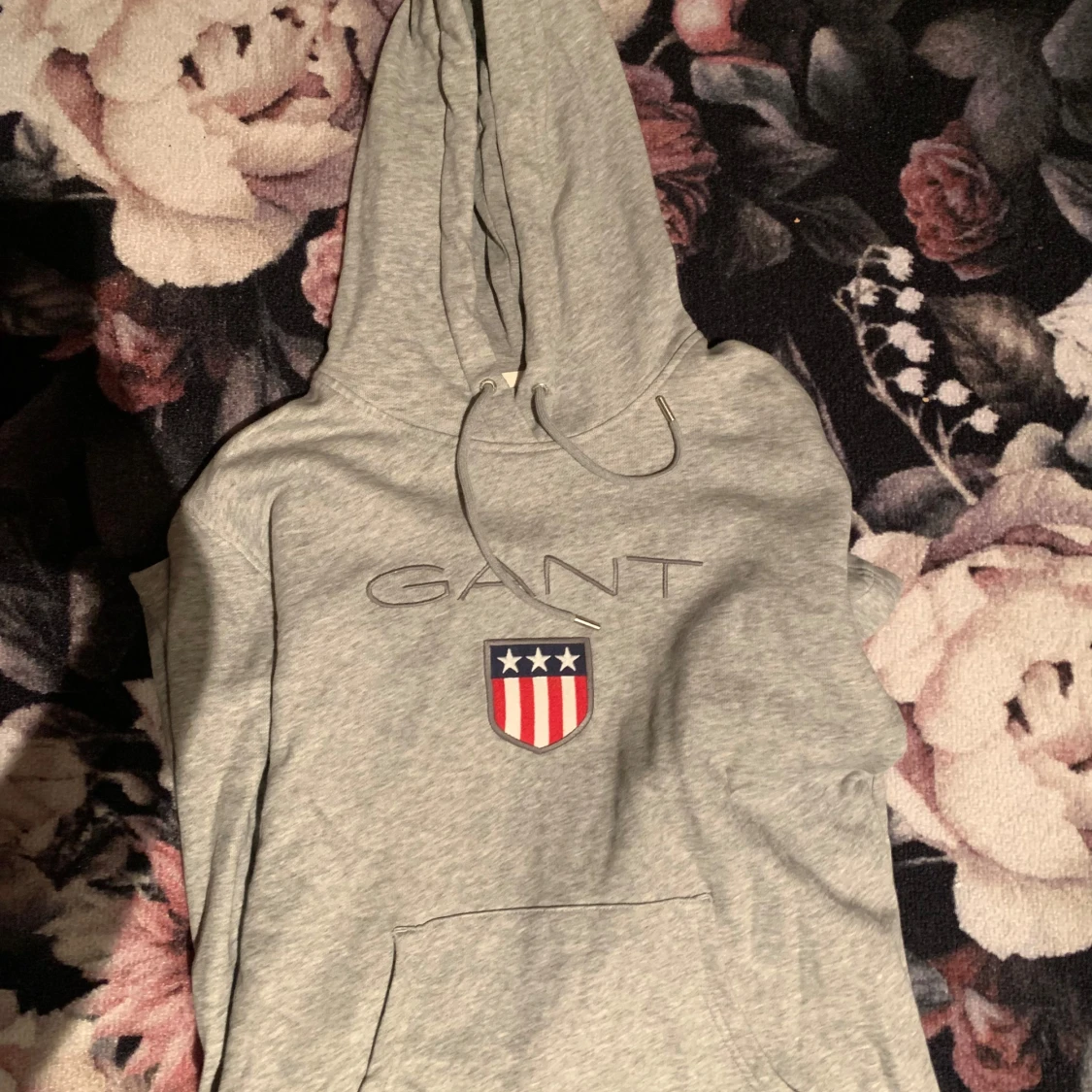 Grå hoodieklänning från GANT - 90