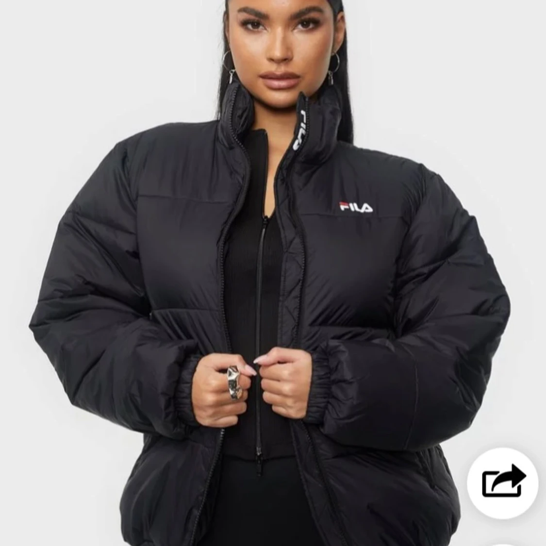 Svart pufferjacka från FILA