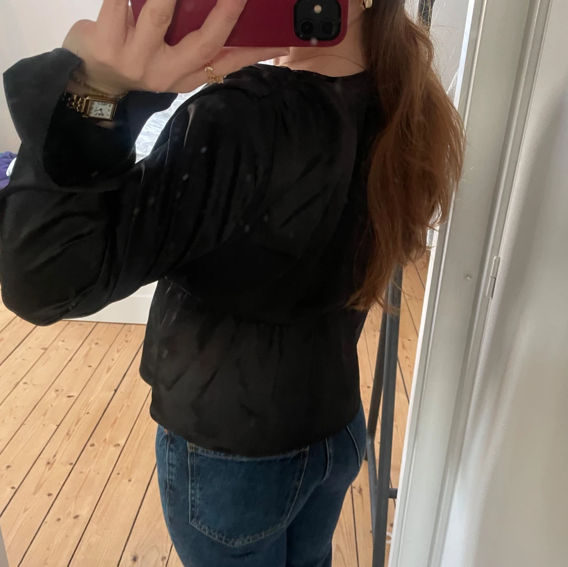 Svart satinblus - 92