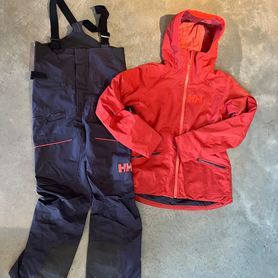 Skidställ från Helly Hansen