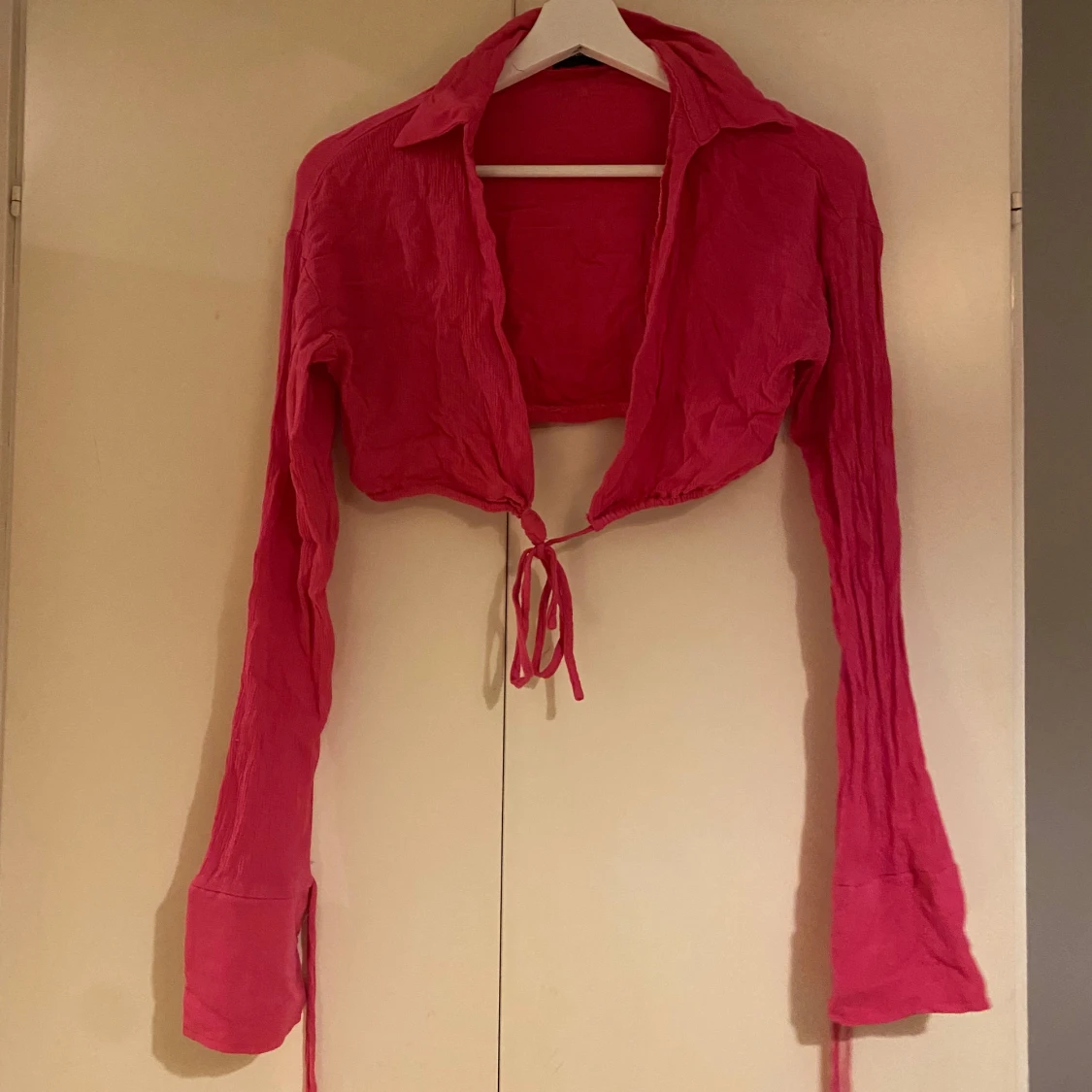 Prettylittlethings crop top