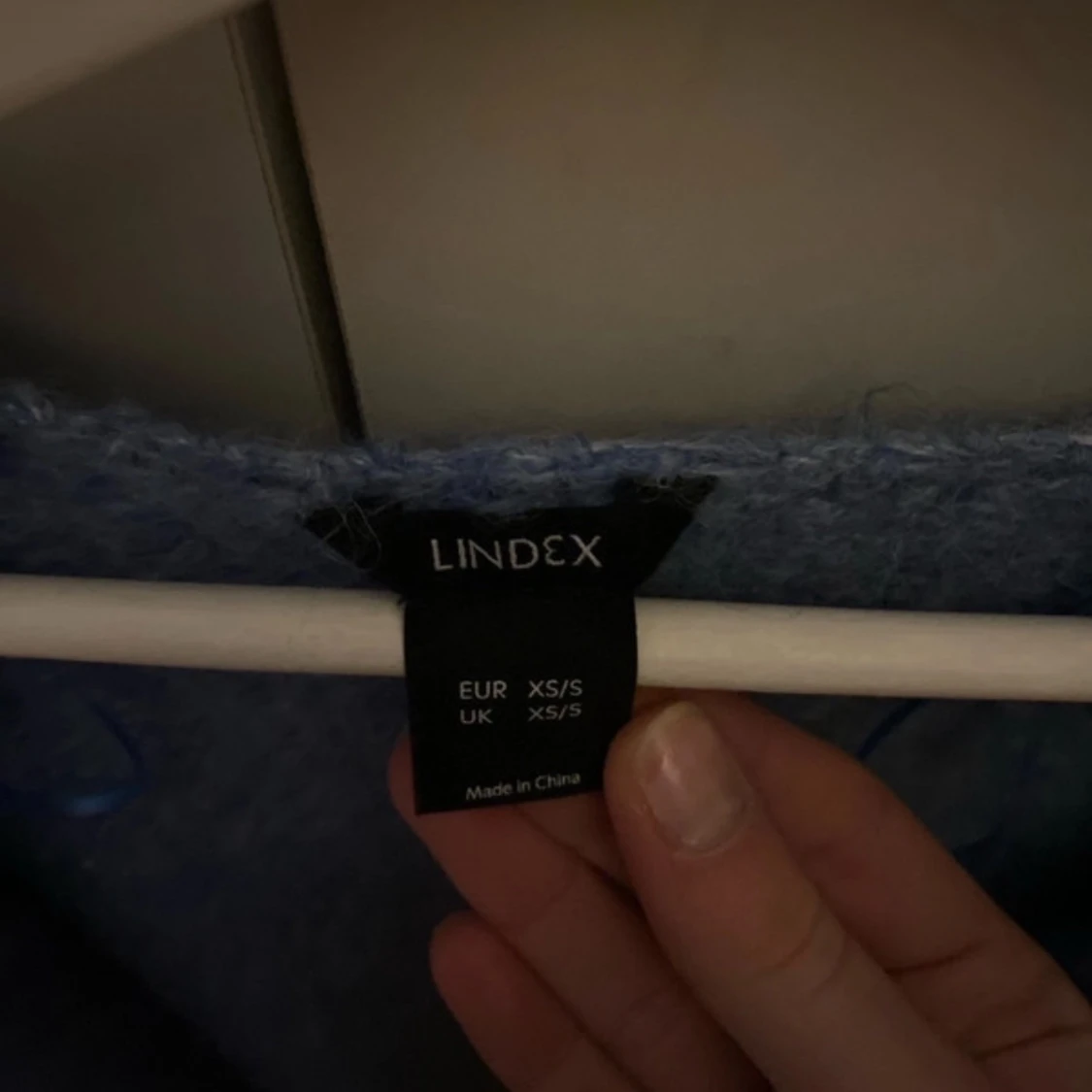 Blå stickad kofta från Lindex - 92