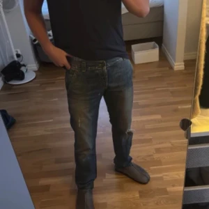 Dondup jeans - Ett par riktigt feta dondup jeans 🔥såklart äkta✅till ett riktigt bra pris💰