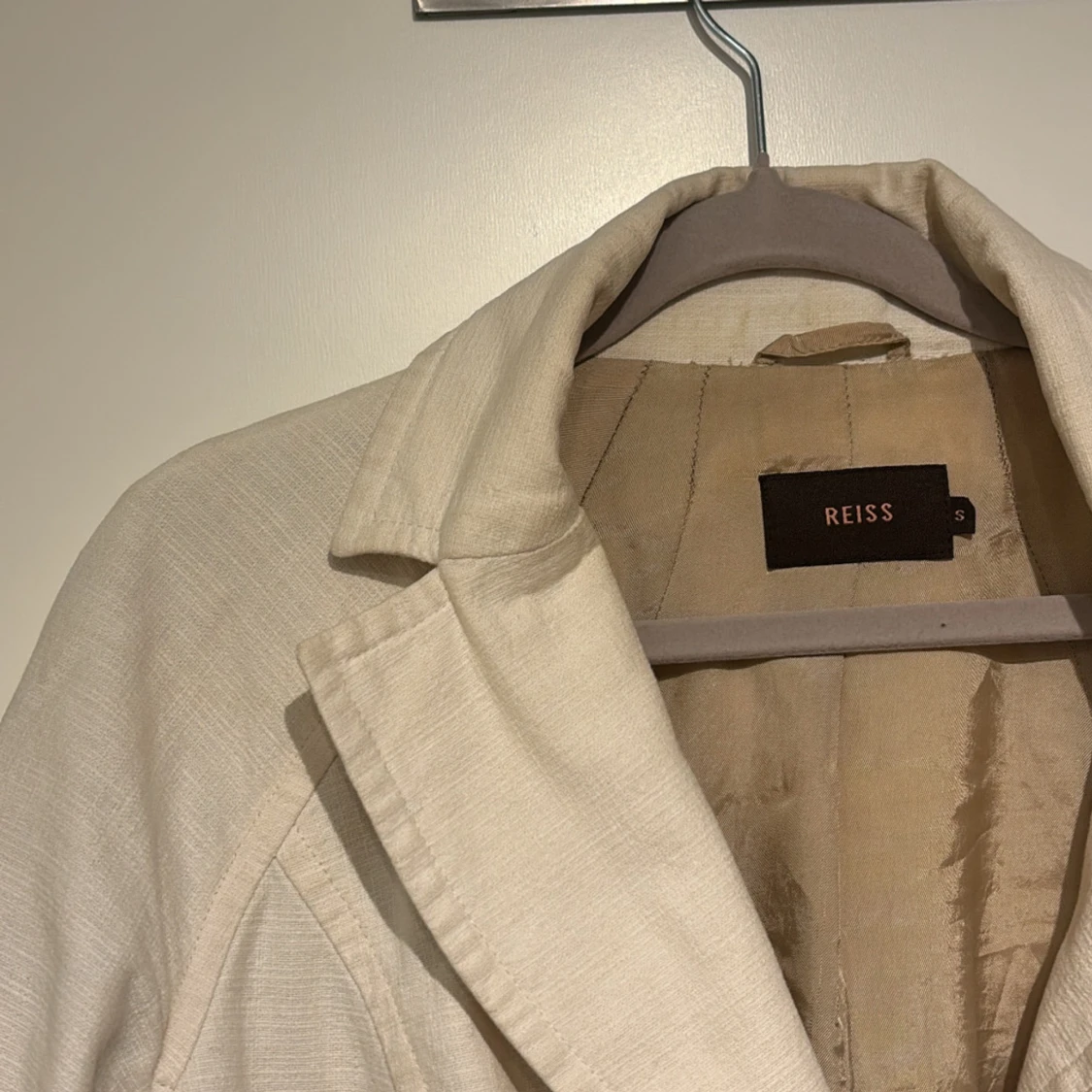 Beige/vit jacka  - 91