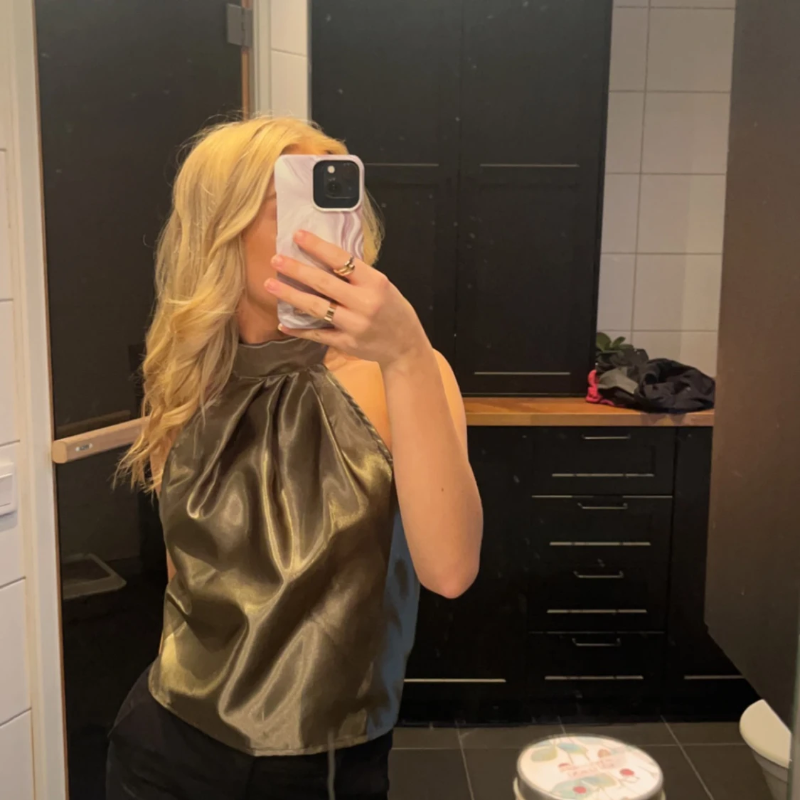 GRÖN SATIN TOPP - 90