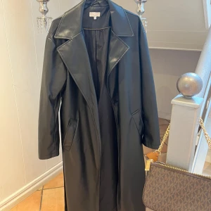 Skinnkappa från LeGer - Nästan oanvänd ord. pris 1699kr