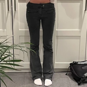 jeans - säljer dessa sjukt snygga jeans