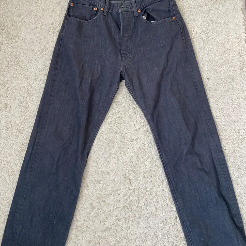 Levis 501. W32 L32. Grå. Bra skick #levis #levis501. Jeans & Byxor.