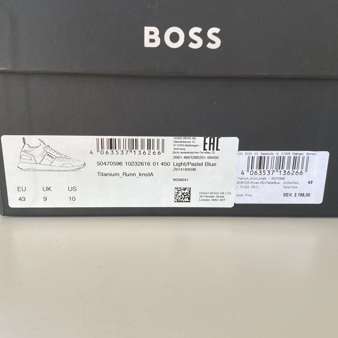 Ljusblå sneakers från BOSS - 92
