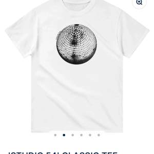 Helt ny T-shirt från In Print We Trust, säljer då den är för stor tyvärr🥲