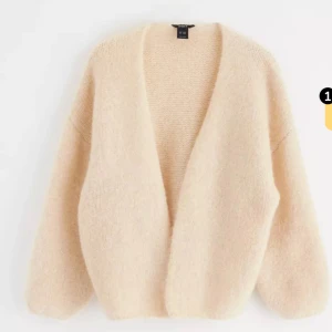 Beige kofta från Lindex  - Fin Lindex kofta advänd Max tre gånger 