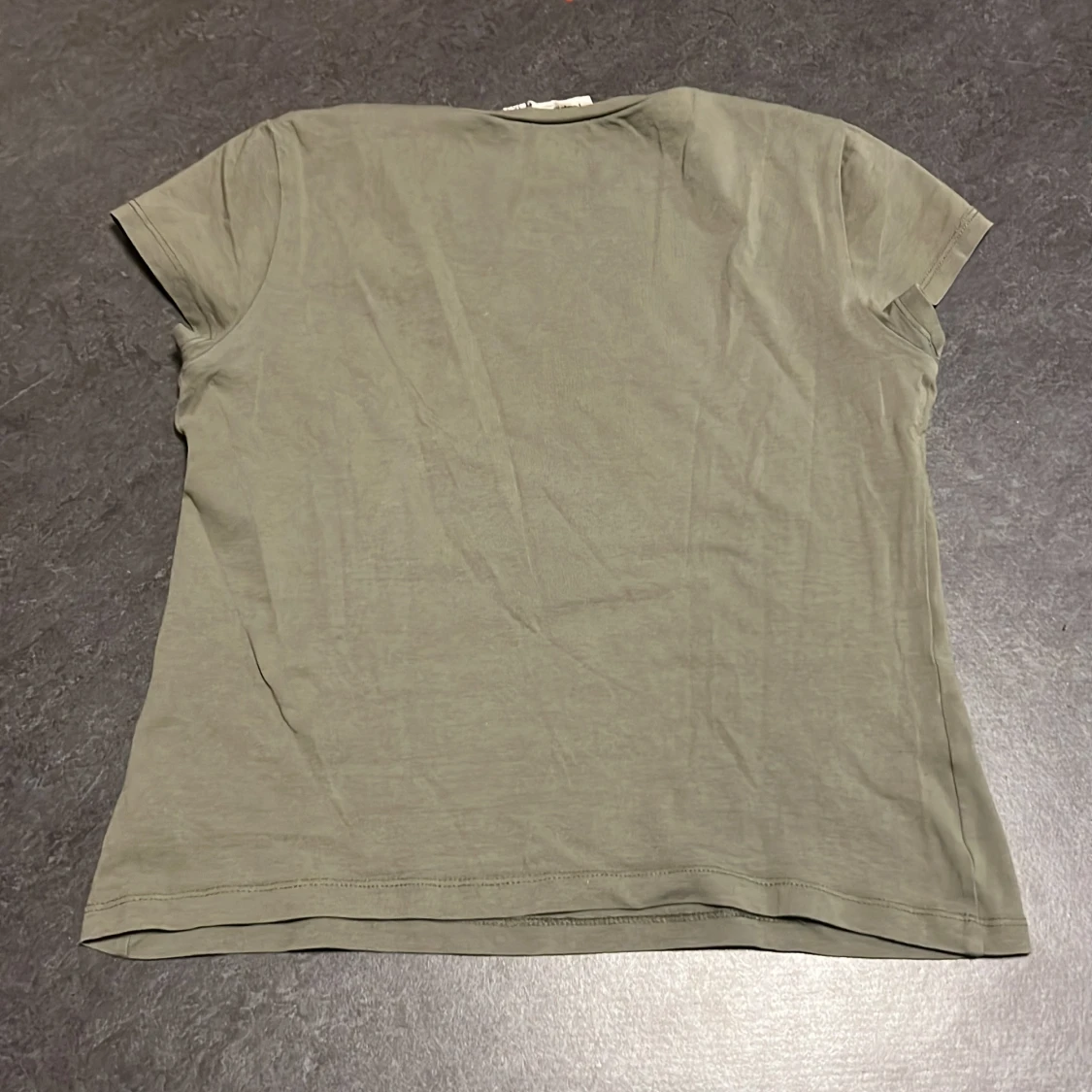 Olivgrön t-shirt - 90