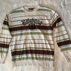Sweater Billabong - Säljer min Billabong long sleeve då jag inte använder den!