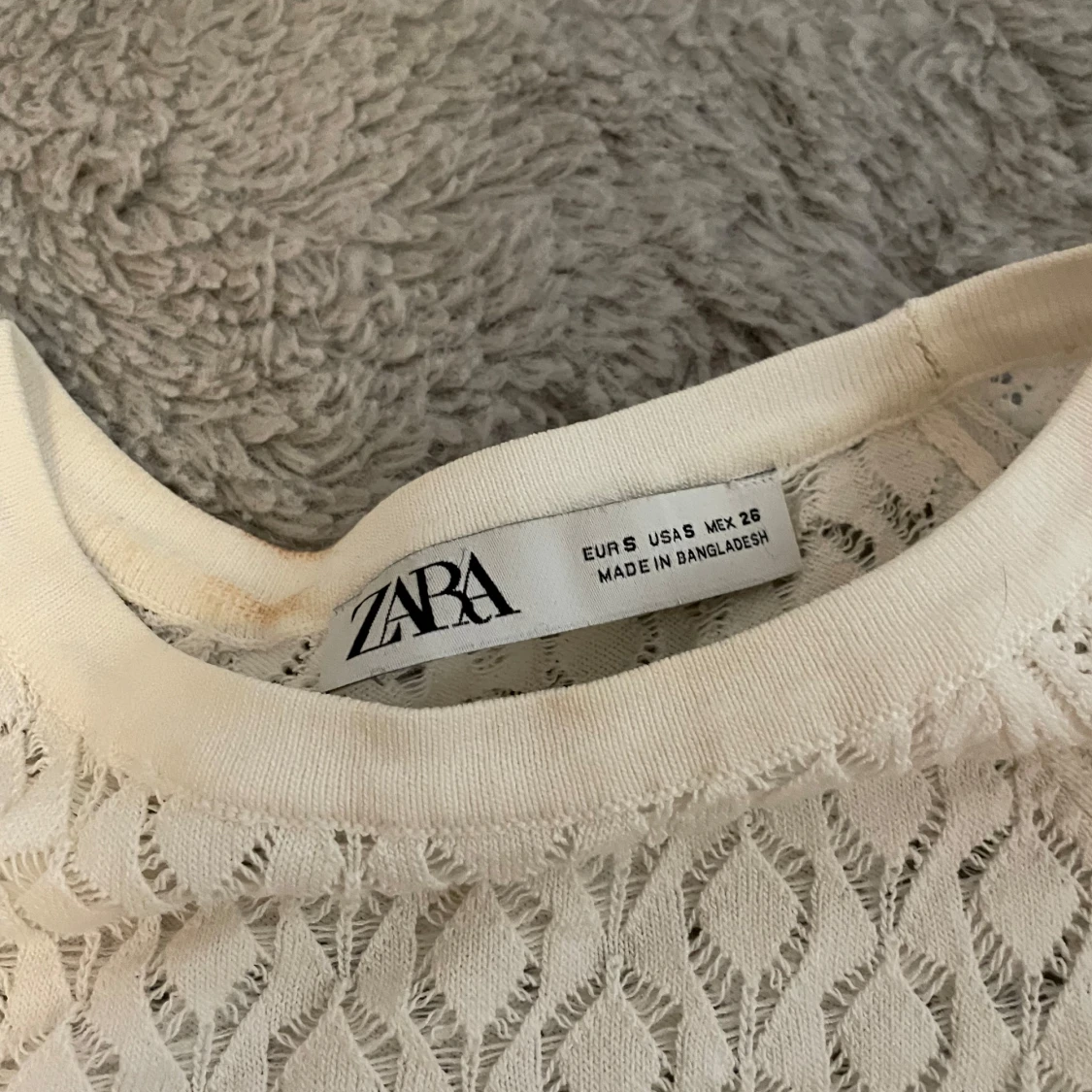 Vit stickad topp från Zara - 90