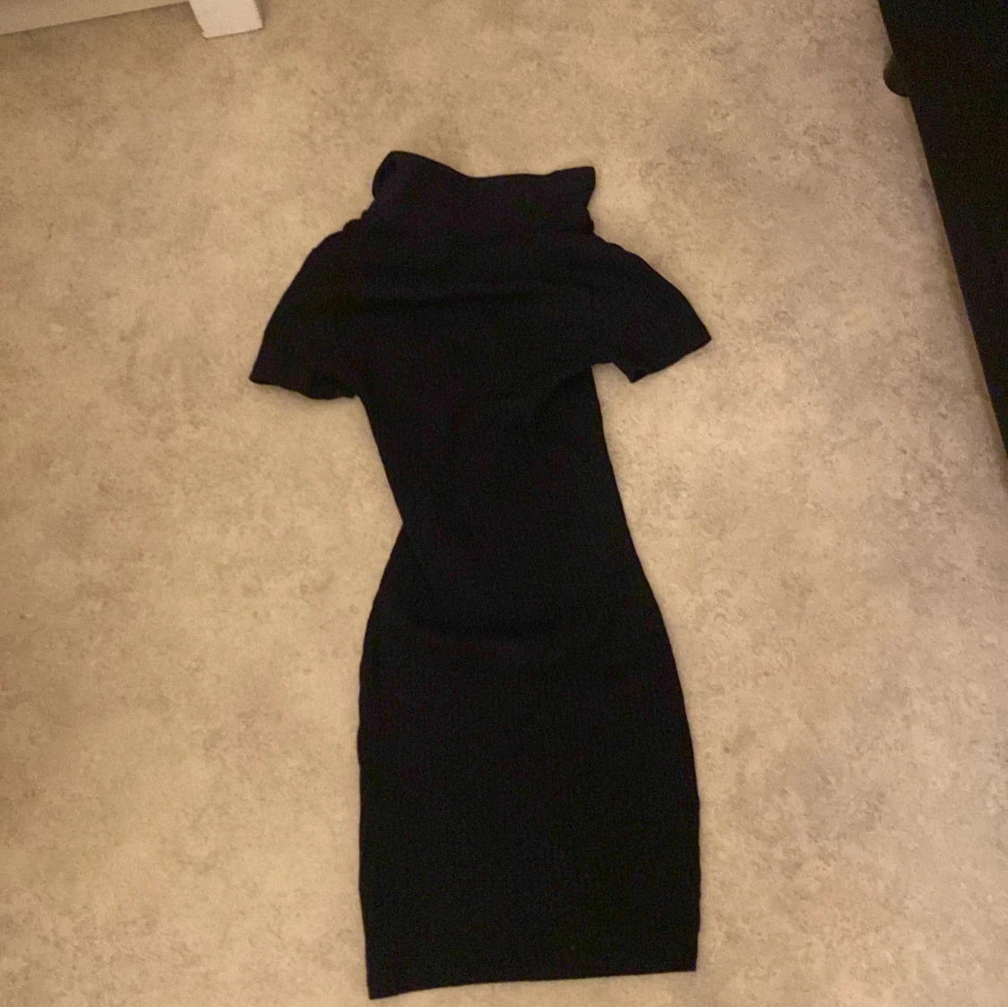 Svart klänning från H&M Divided - 91