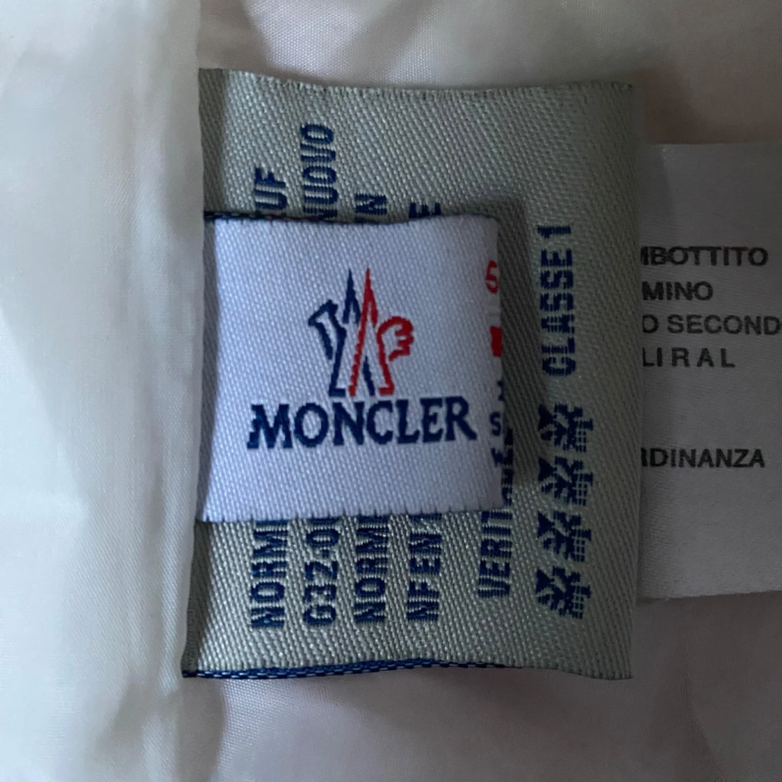 Moncler jacka  - 91