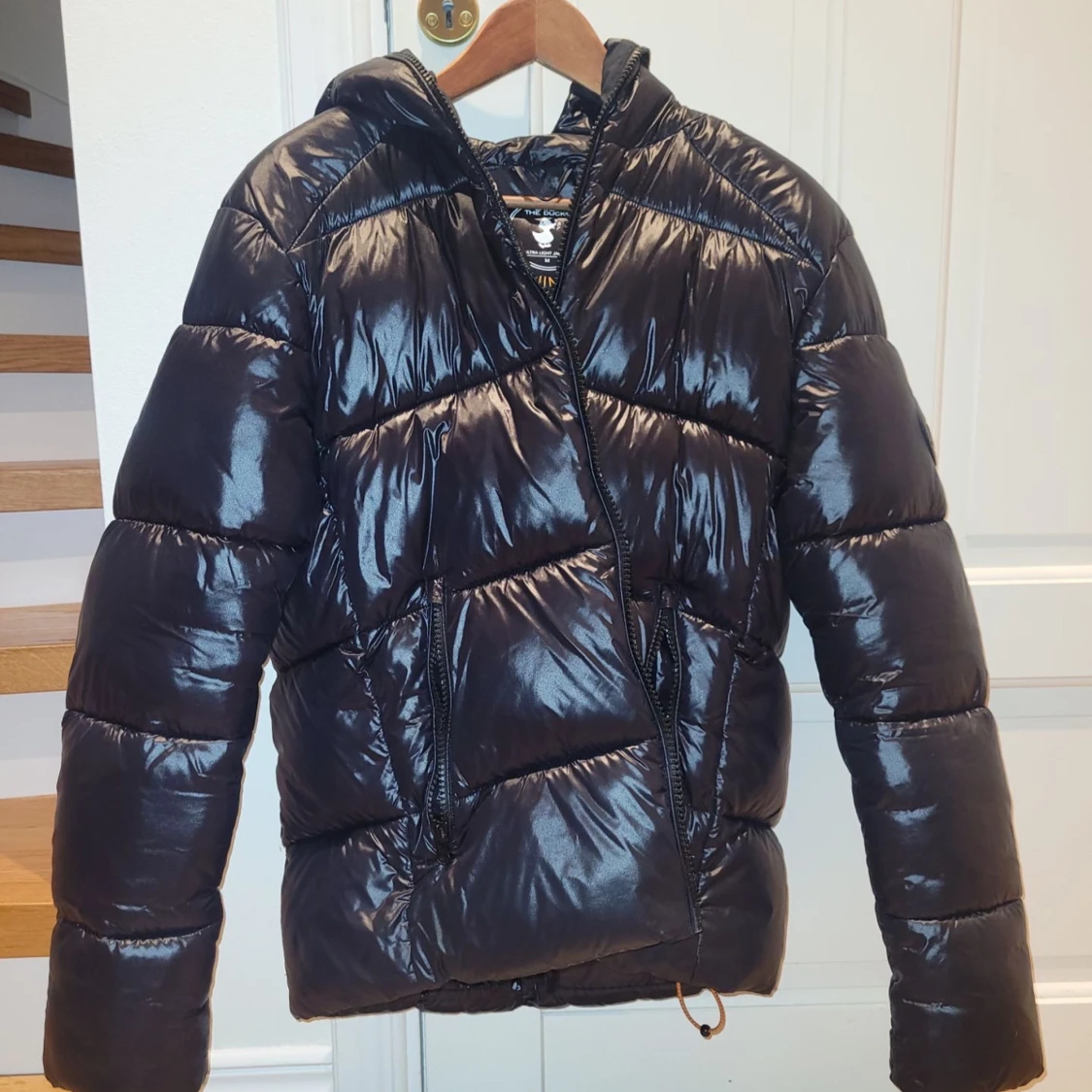 Svart pufferjacka från Save The Duck