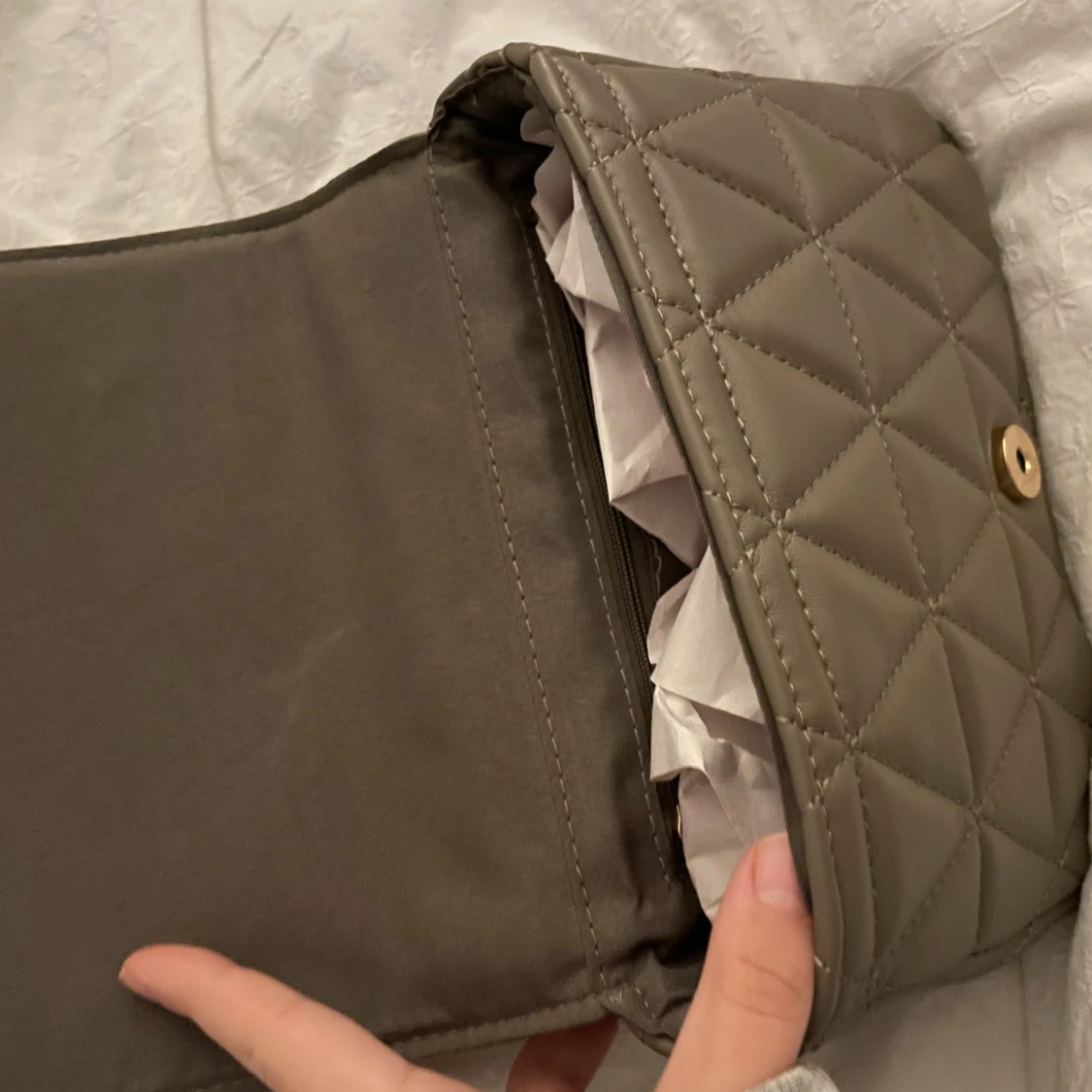 Grön väska NY MED PRISLAPP - 92