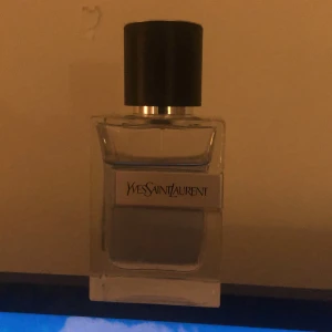 Byte YSL Y EDT - Söker byten till min YSL Y EDT, från början var det 60 ml i flaskan. Hör av er!