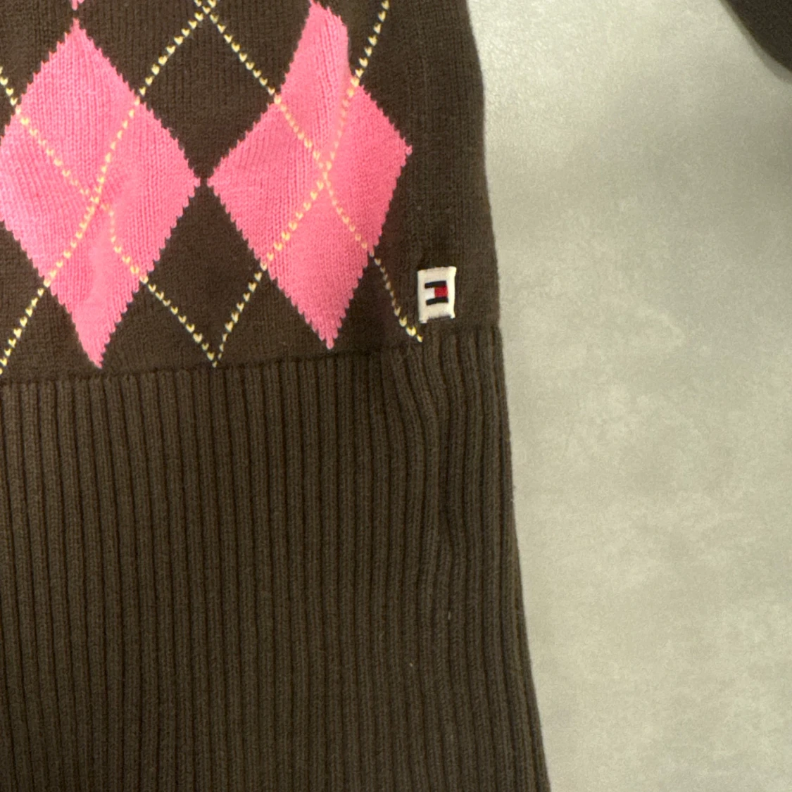 Tommy Hilfiger  - 92