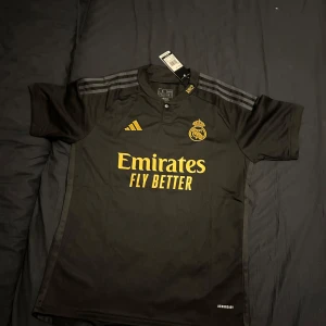 Adidas  - Adidas Real Madrid 
