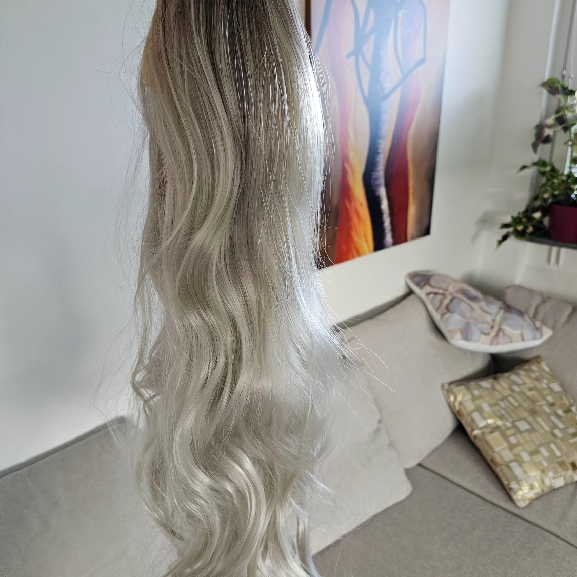 Snygg silverfärgad peruk - 93