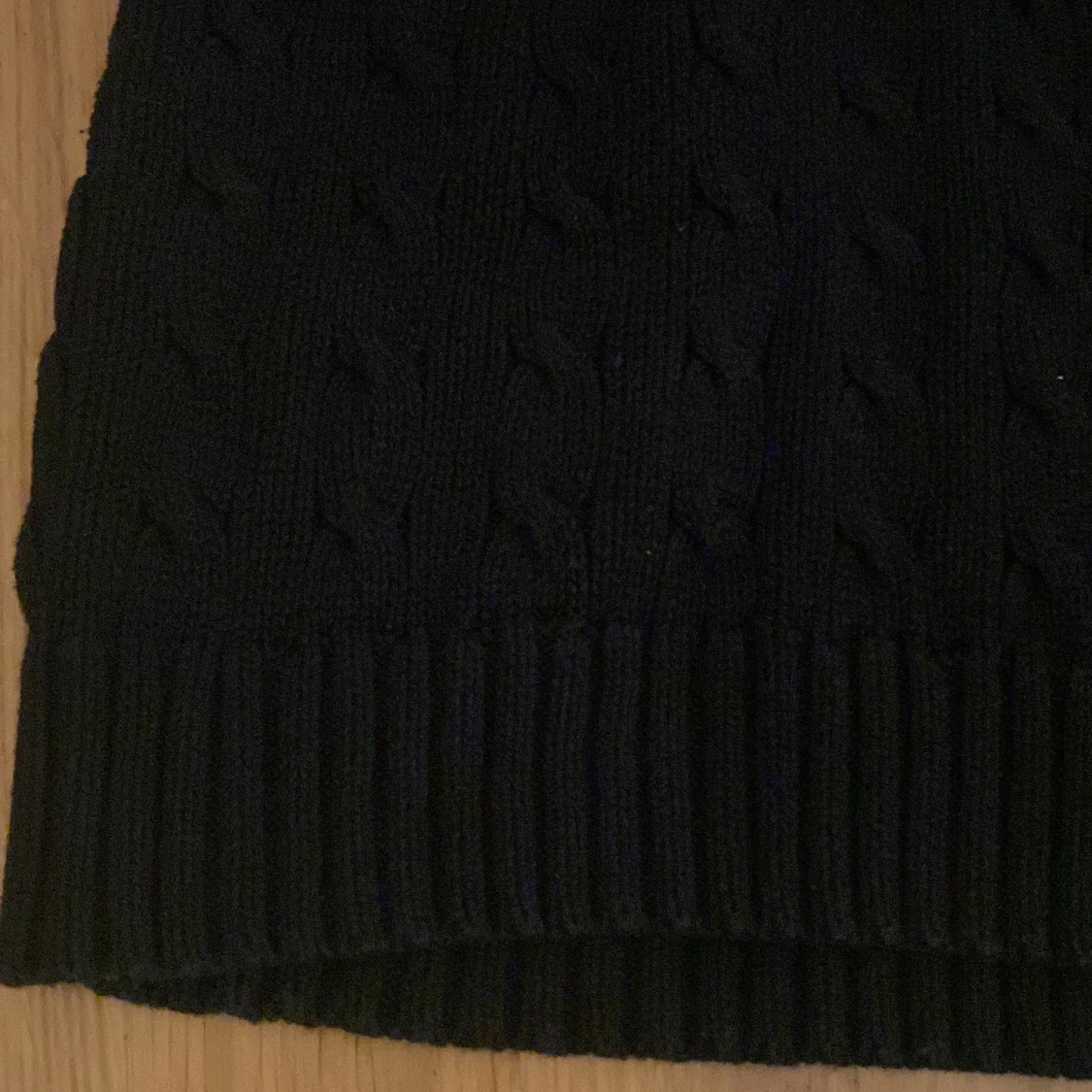 Svart stickad tröja från Ralph Lauren Sport - 1