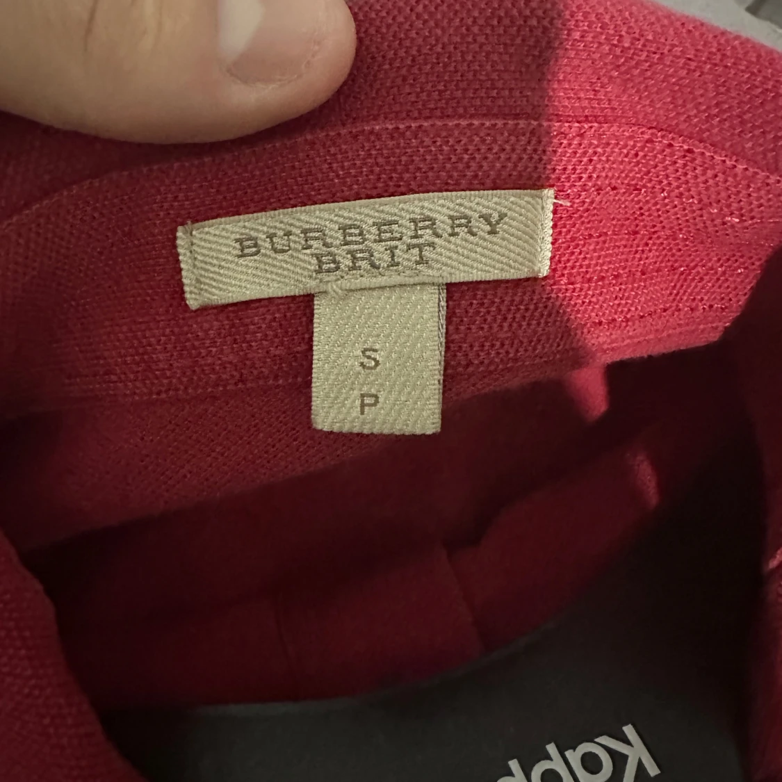 Röd pikétröja från Burberry  - 3