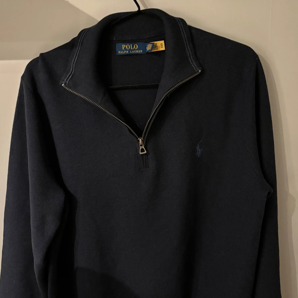 Mörkblå tröja från Ralph Lauren