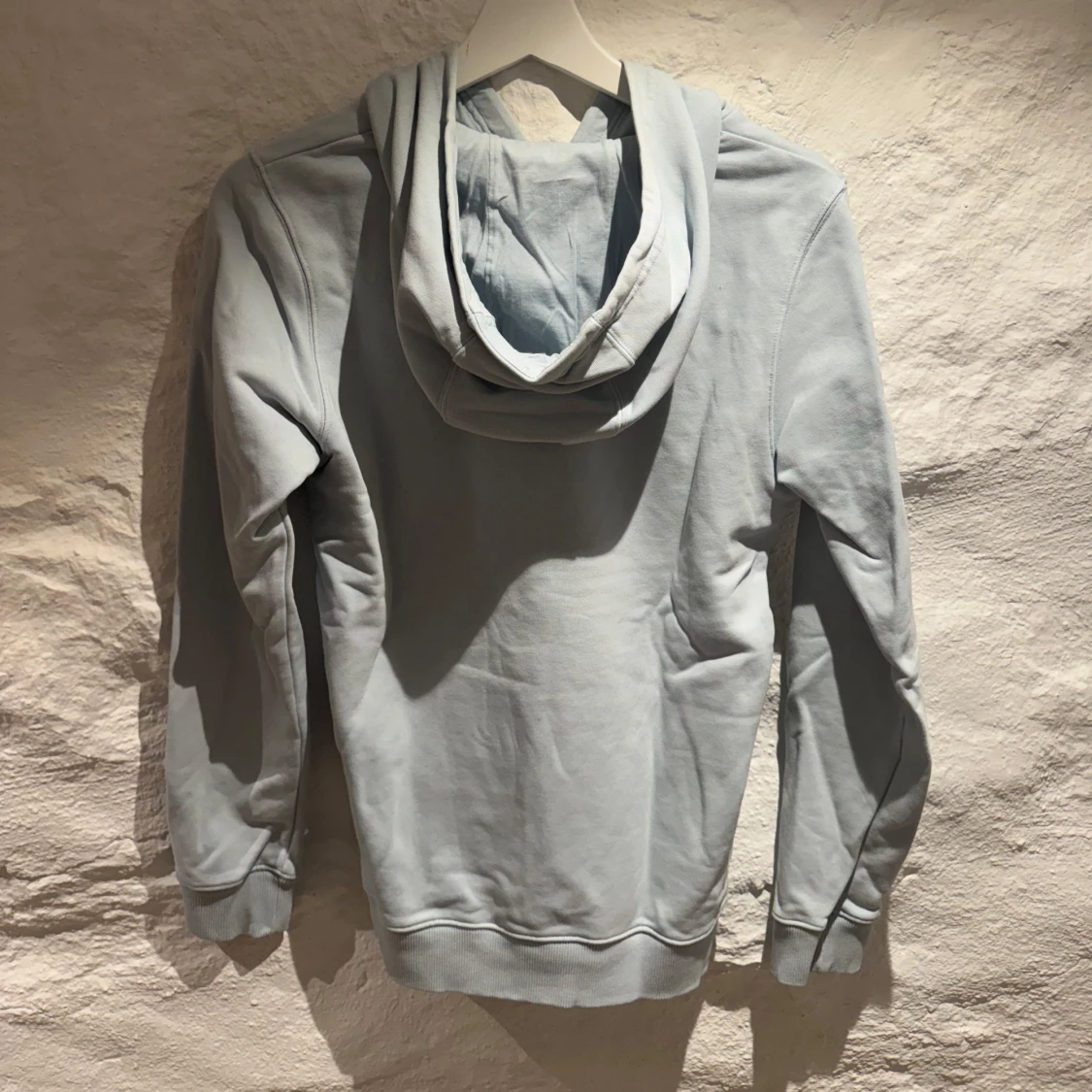 Ljusblå hoodie från Givenchy - 1