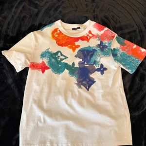 Louis vuitton t shirt - Worn a few times, good condition,