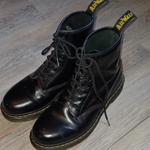 Dr. Martens  - Helt oanvända dr. Martens 