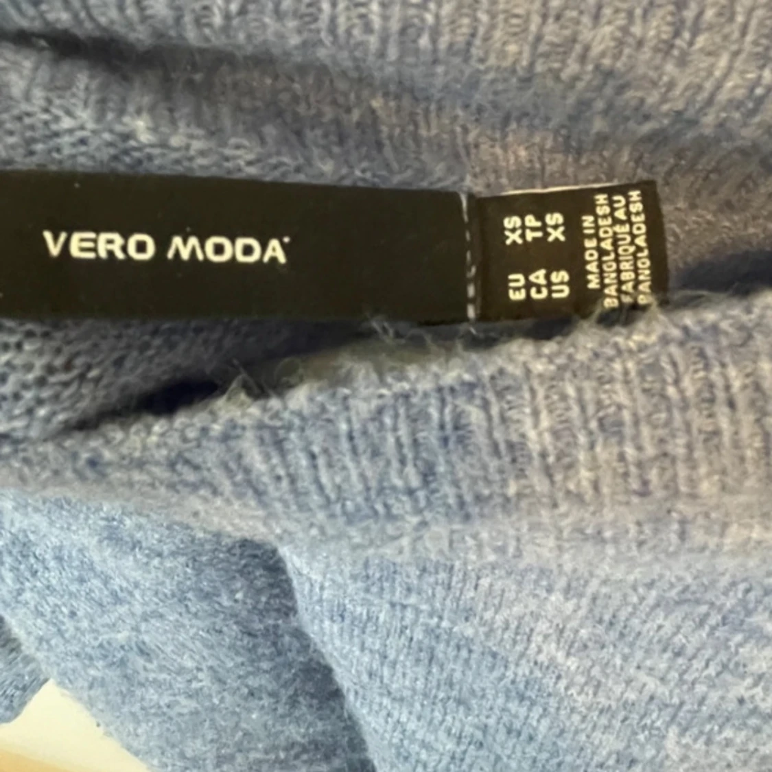 Blå stickad tröja från Vero Moda - 2