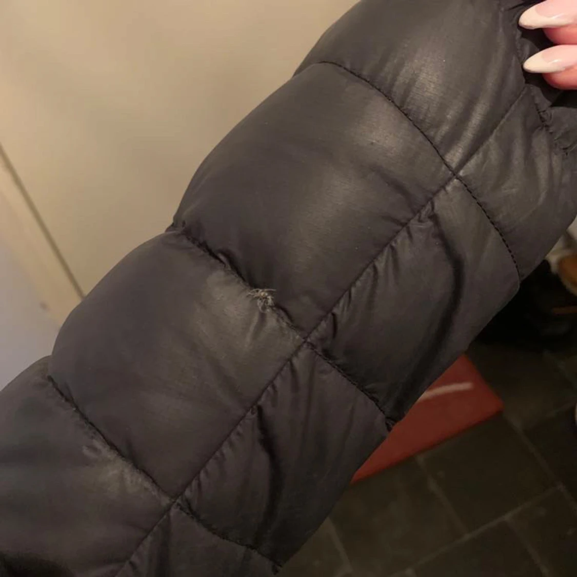 Svart dunjacka från Peak Performance - 3