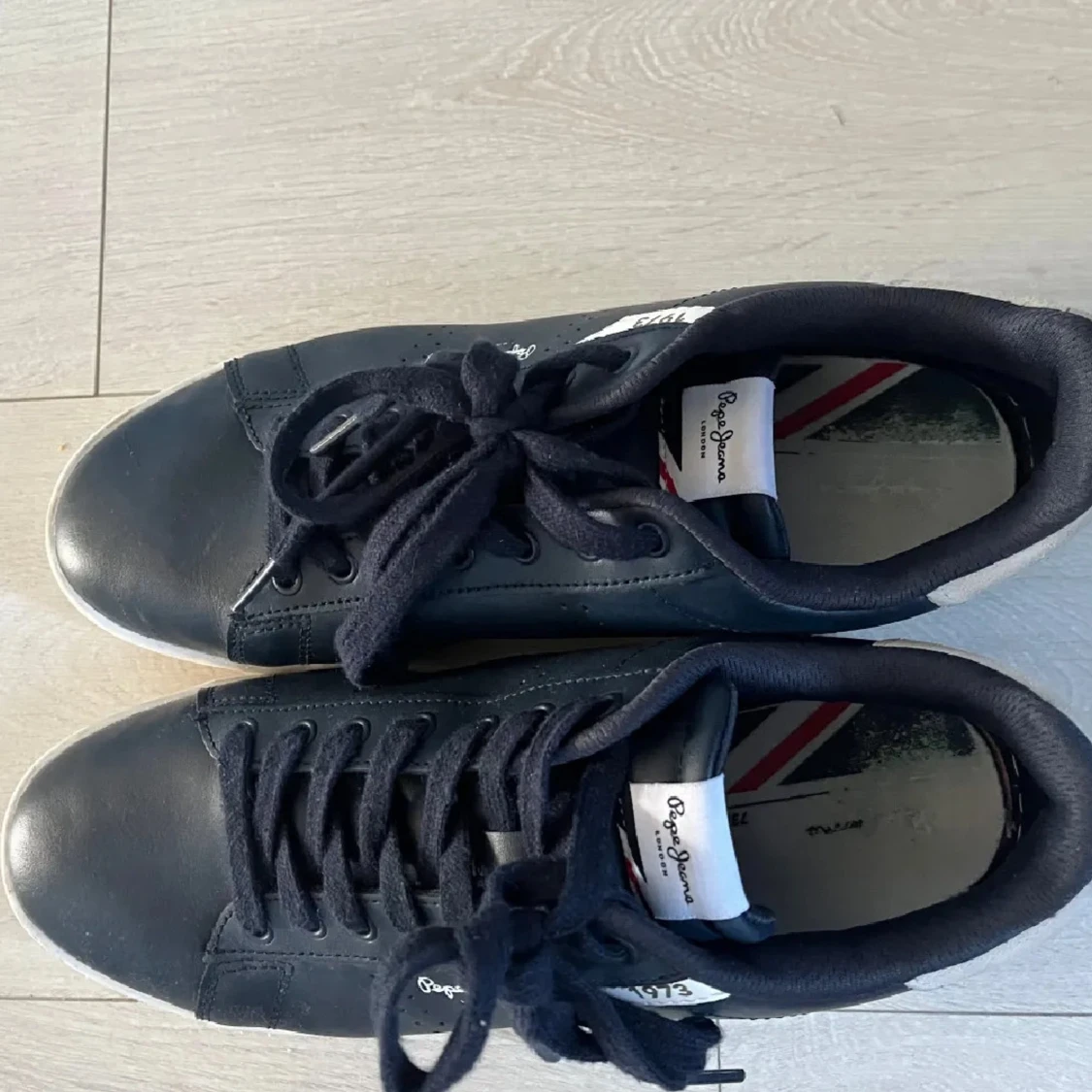 Svarta sneakers från Pepe Jeans - 2