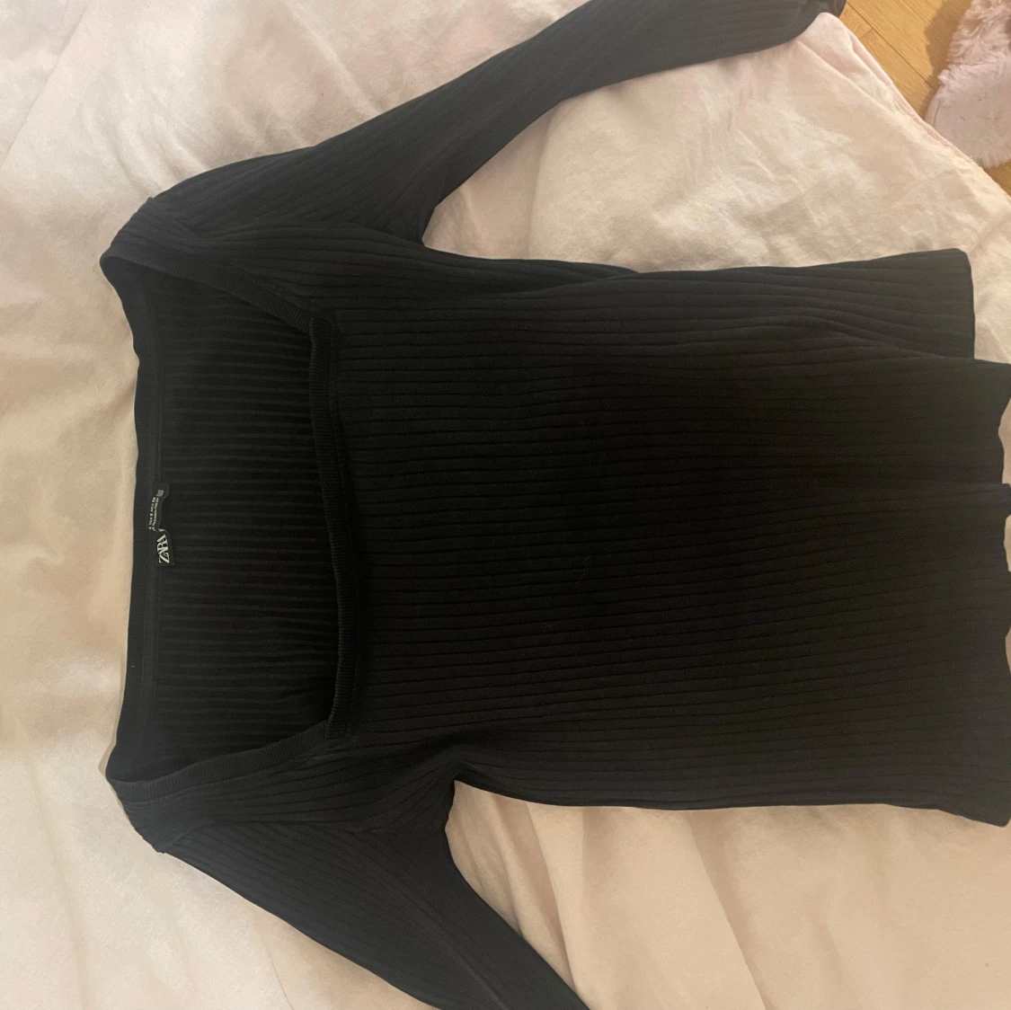 Svart ribbad topp från zara  - 2