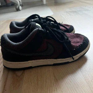 Dunk Low - Kom privat för fler bilder 