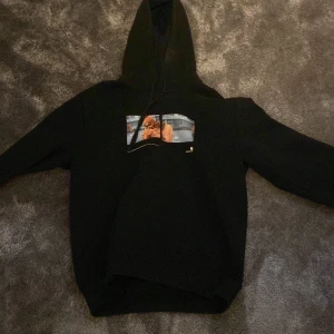 Carhartt - Storlek M. Skick 9/10. Nästintill oanvänd Carhartt HOODIE.