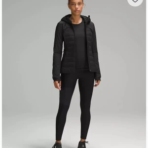 Lululemon down for it all jacket - Down for it all jacket from Lululemon in size 2, in very good condition. Bought it last year, but didn’t end up getting that much use out of it than i thought, thats why i’m selling it😊 It’s so good for running & skiing👏 Ask about anything☺️