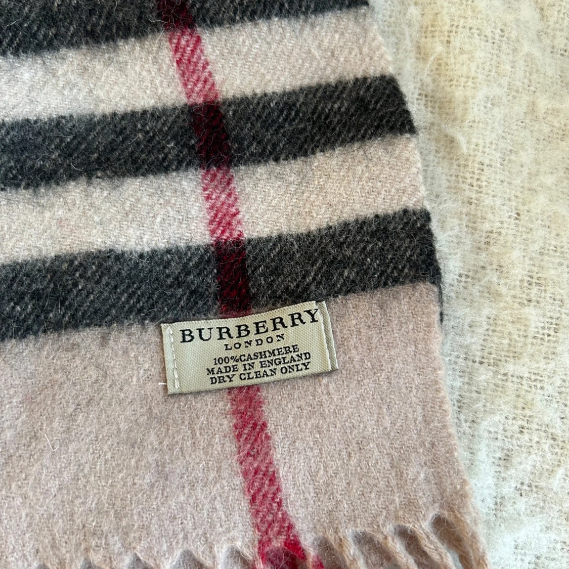 Burberry Halssduk - 1