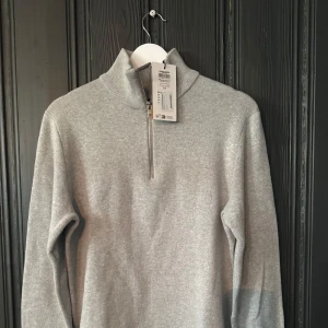 Sprillans Ny jack&jones zip  - En helt ny jack&jones zip "Ej Använd"                         Nypris; 600 mitt pris 450kr 🤘🏼🙌