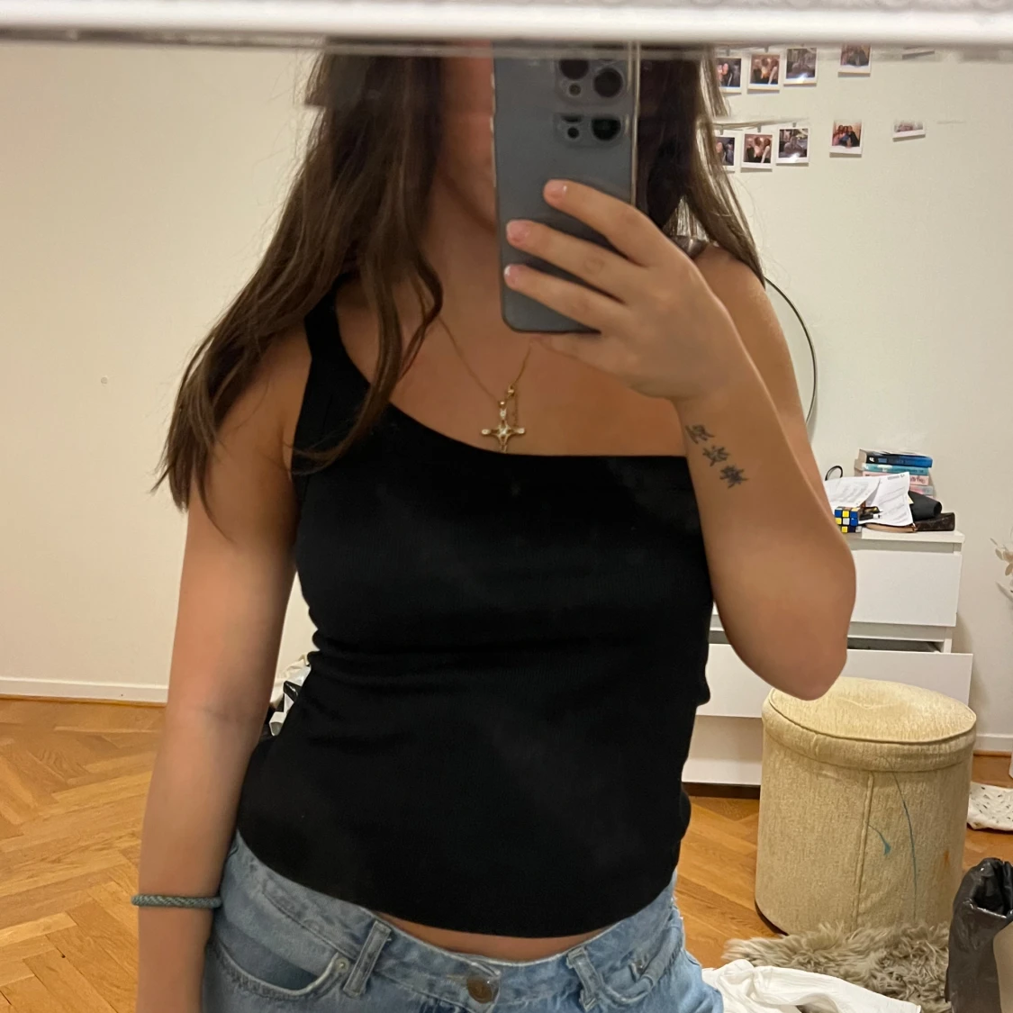 Svart  topp/ linne  - 2