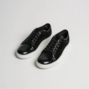 Lanvins !SÖKER! !BYTE MOT LOUBS! - Söker lanvins, köper för bra pris men byter gärna mot mina blå Loubs.