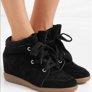 Isabel Marant Bobby skor - super trendig svart isabel marant bobby skor i storlek 38🩷 Nytt skickk