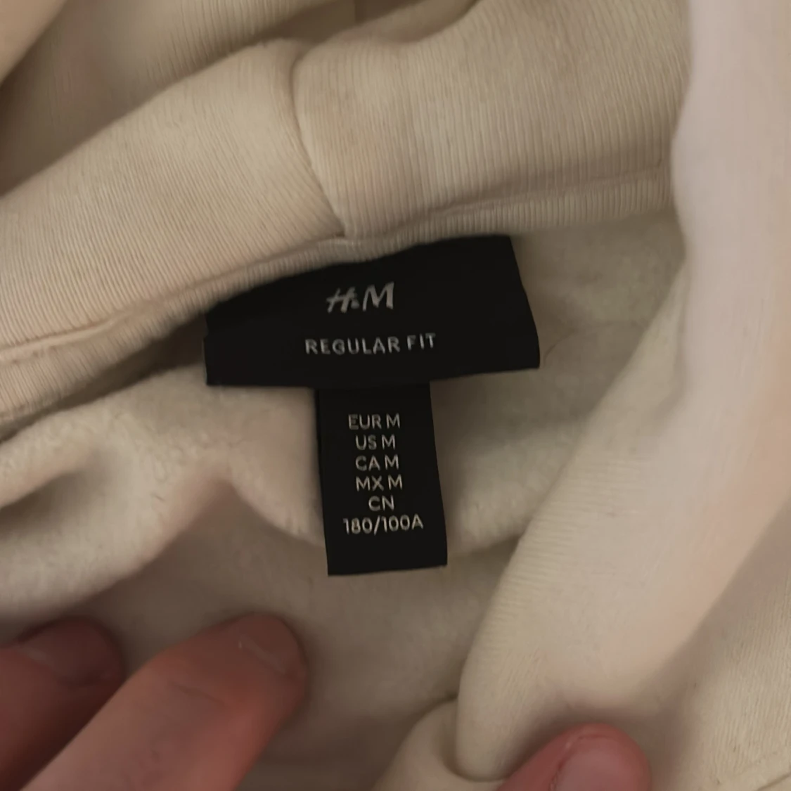 Vit hoodie från H&M - 1