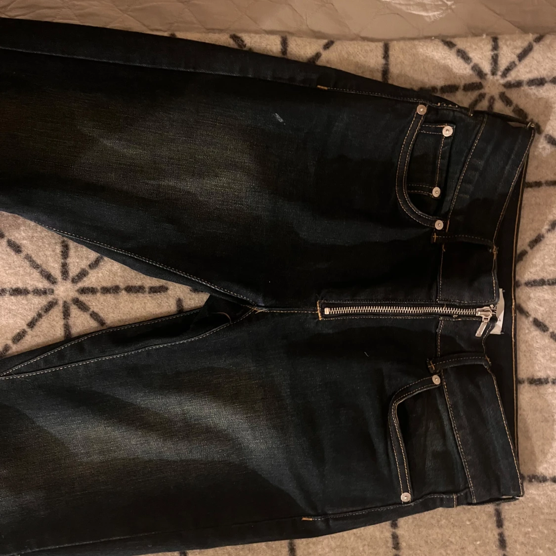 Weekday jeans med dragkedja - 3