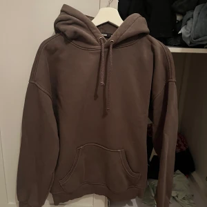 Brun hoodie - Säljer denna hoodie!💞