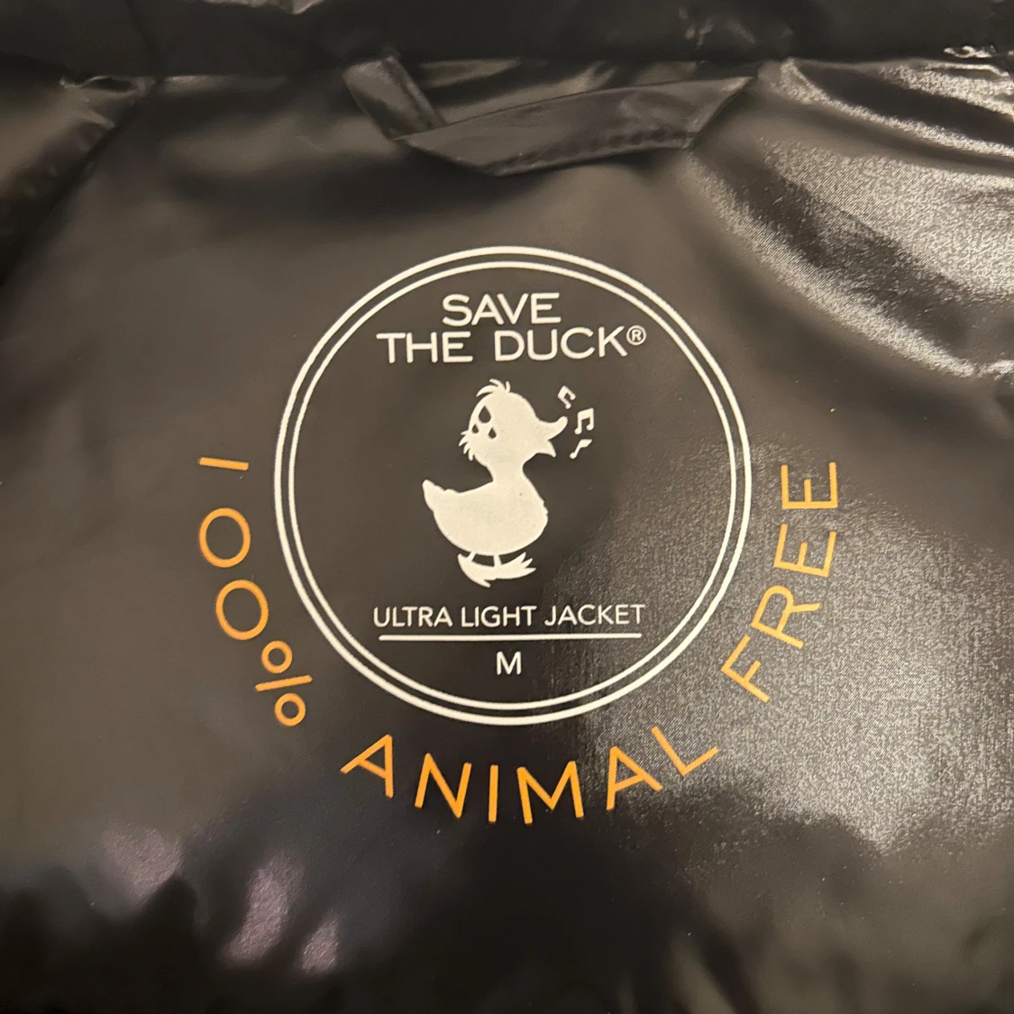 Svart pufferjacka från Save the Duck - 92