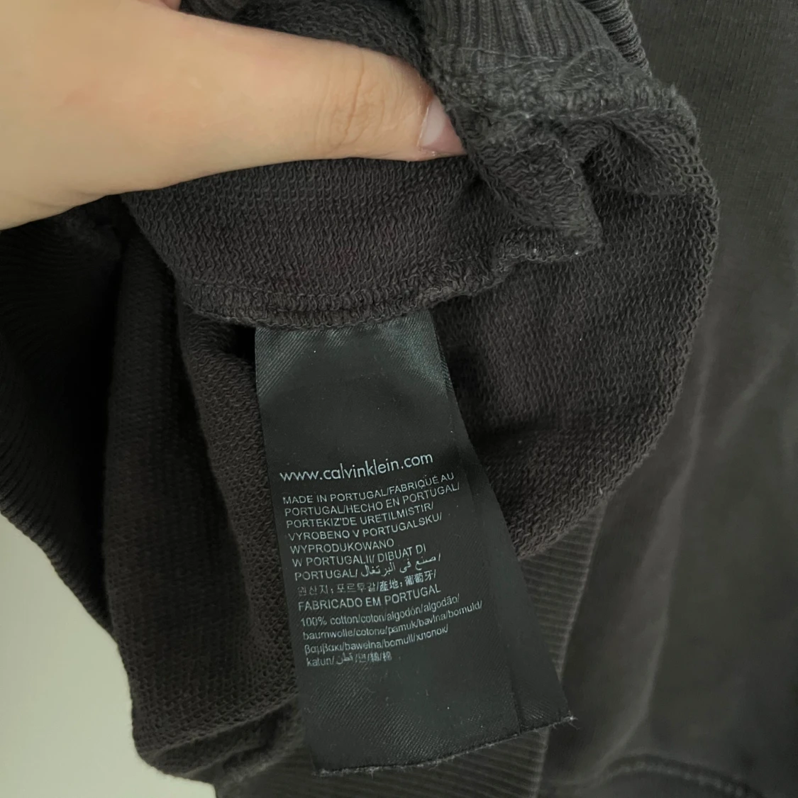 Calvin Klein hoodie - 4