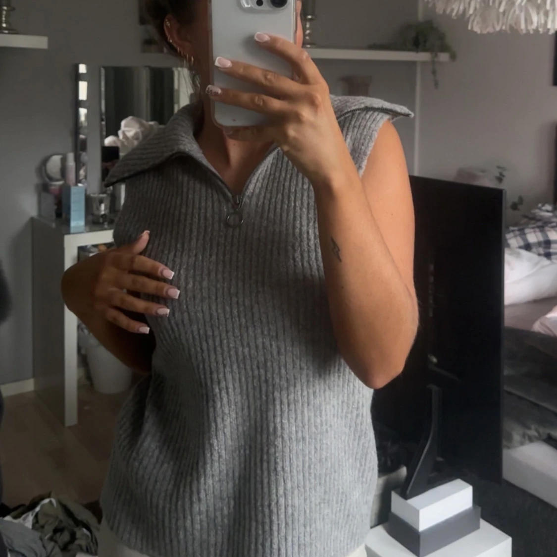 Stickad zip-up väst - 92